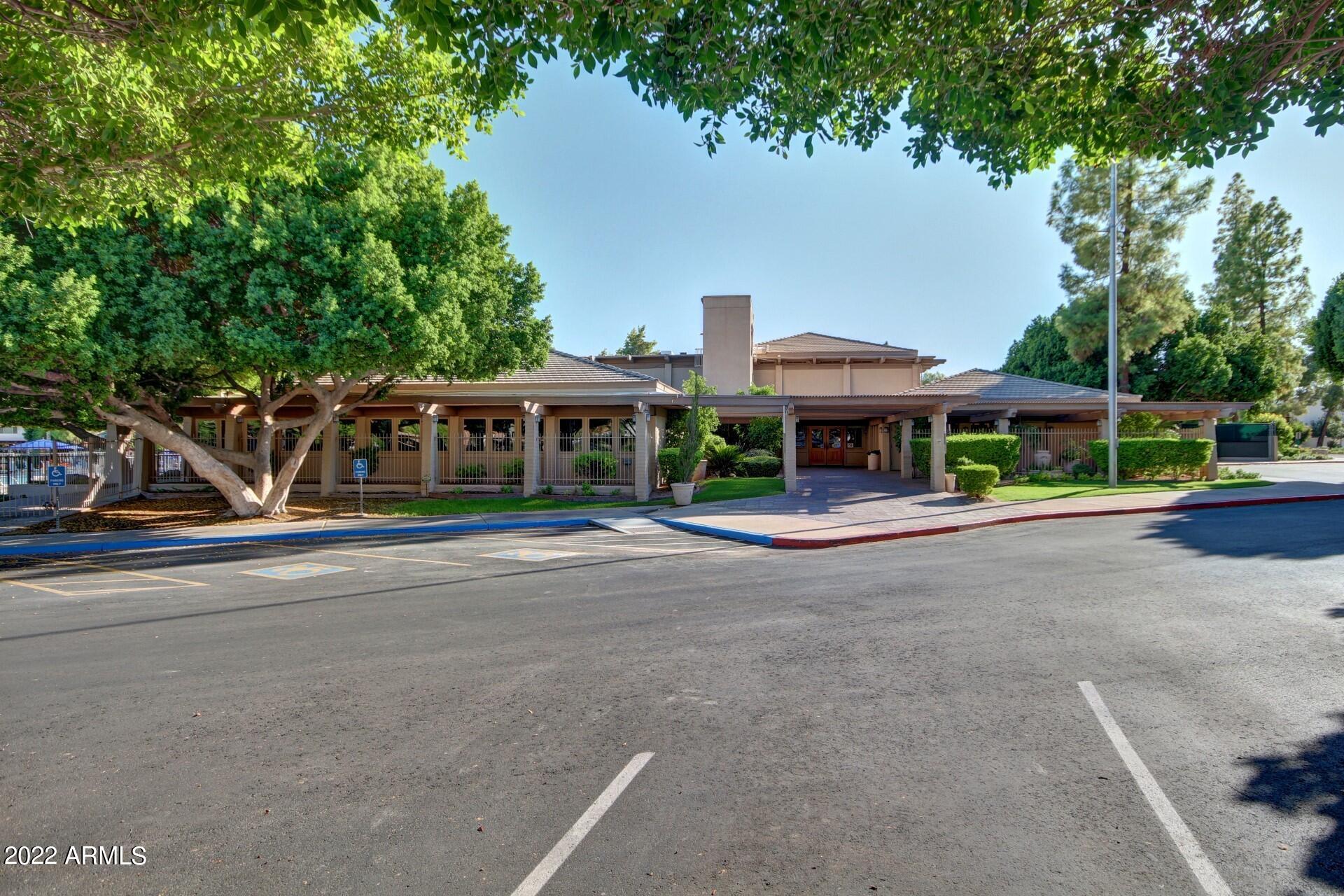 5611 South Crows Nest Road Tempe, AZ 85283 - Photo 32 of 44 THE LAKES CLUBHOUSE