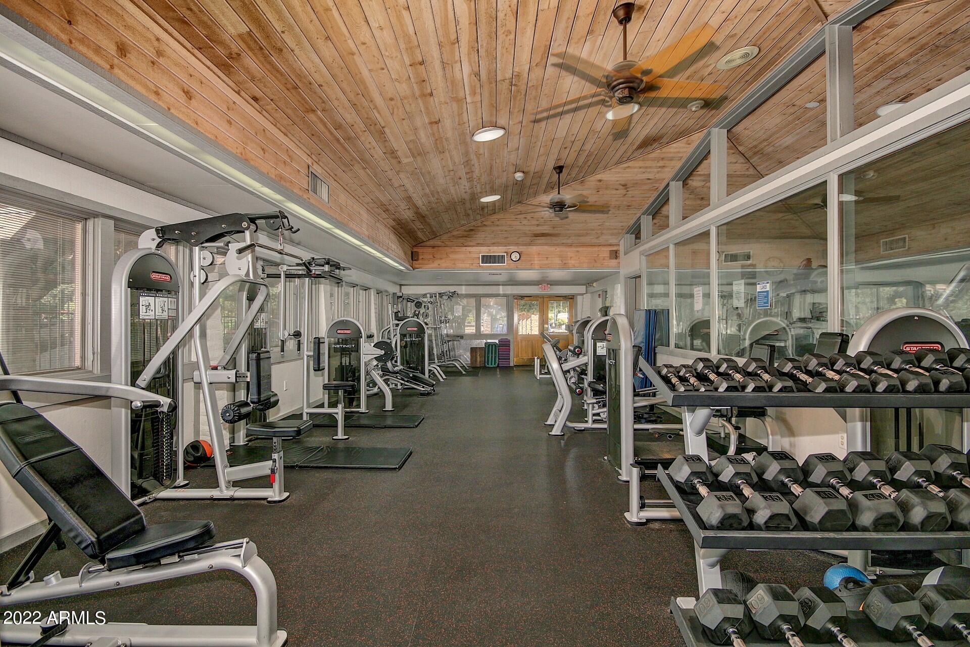 5611 South Crows Nest Road Tempe, AZ 85283 - Photo 39 of 44 THE LAKES FITNESS CENTER