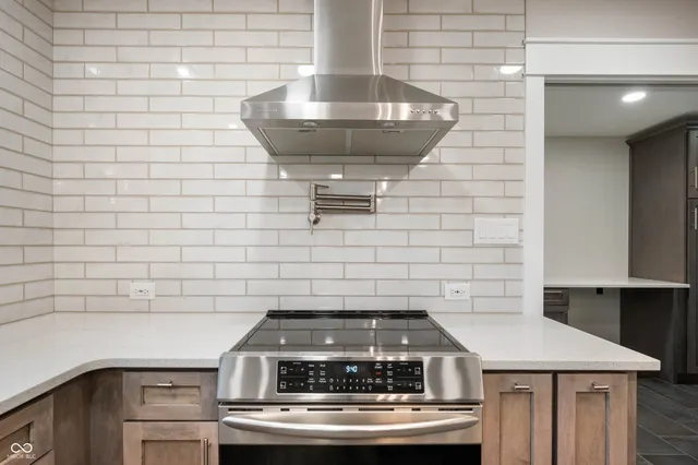 $530,000 | 1346 Smokey Row Lane, Carmel, IN 46033