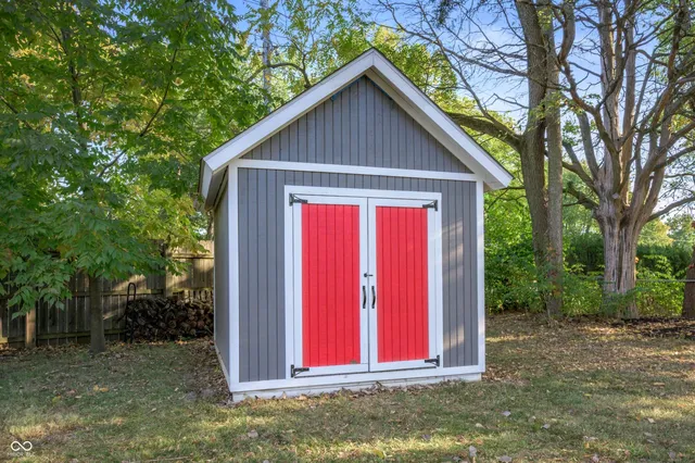 $530,000 | 1346 Smokey Row Lane, Carmel, IN 46033