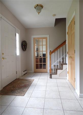 26 Field Pond Road Milford, MA 01757 - Photo 2 of 30 Gallery Image 2