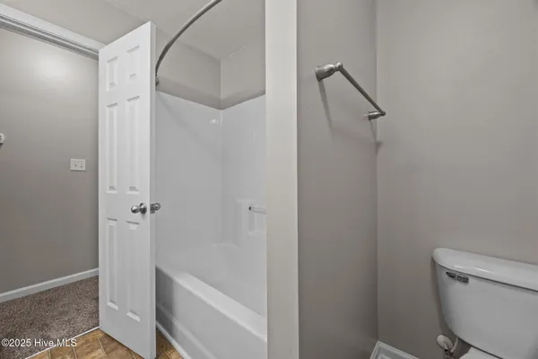 $1,275 | 140 Greenford Place, Jacksonville, NC 28540