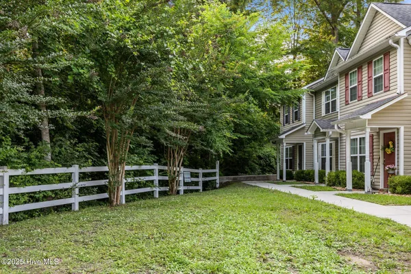 $1,275 | 140 Greenford Place, Jacksonville, NC 28540