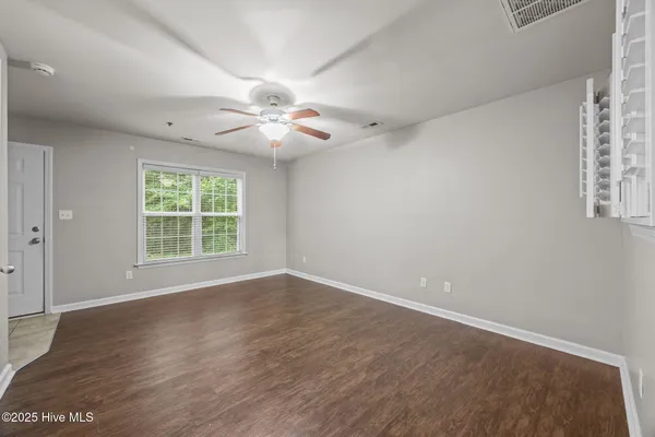 $1,275 | 140 Greenford Place, Jacksonville, NC 28540