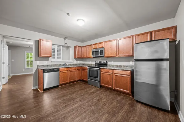 $1,275 | 140 Greenford Place, Jacksonville, NC 28540