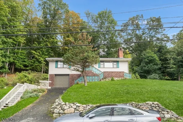 $499,000 | 159 East Shore Trail, Sparta, NJ 07871