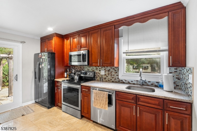 159 East Shore Trail Sparta, NJ 07871 - Photo 12 of 41