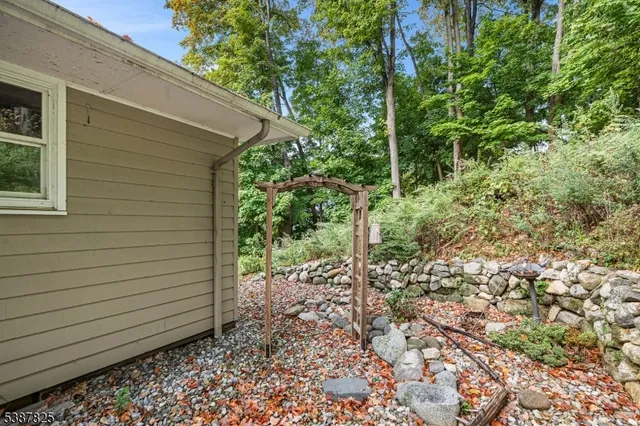 $499,000 | 159 East Shore Trail, Sparta, NJ 07871