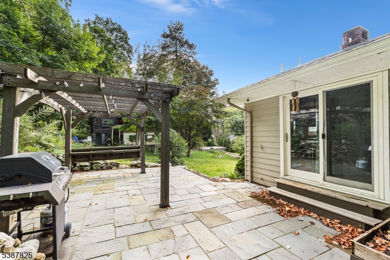 159 East Shore Trail Sparta, NJ 07871 - Photo 31 of 41