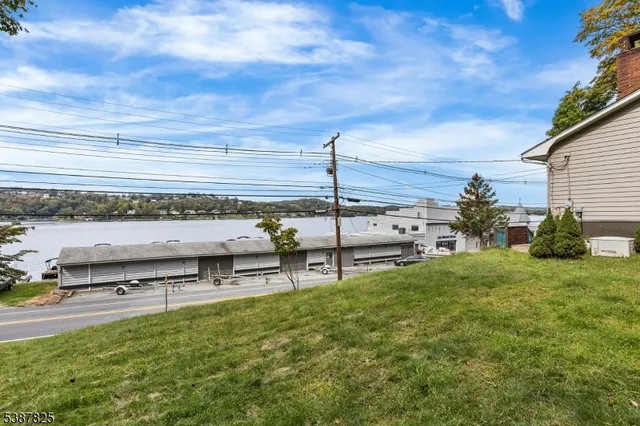 $499,000 | 159 East Shore Trail, Sparta, NJ 07871