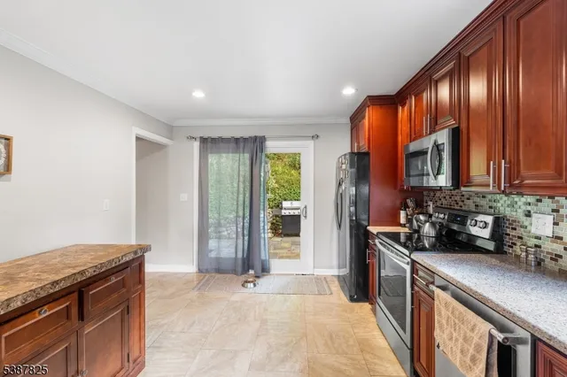 $499,000 | 159 East Shore Trail, Sparta, NJ 07871