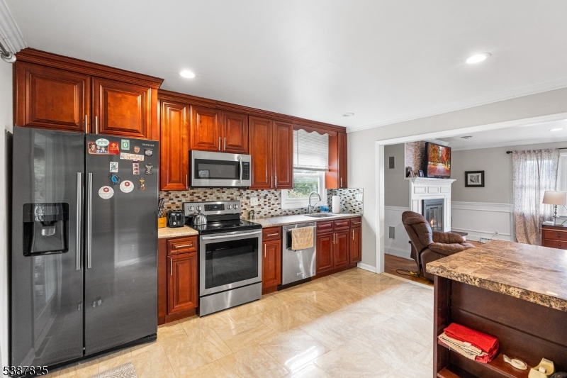 159 East Shore Trail Sparta, NJ 07871 - Photo 10 of 41