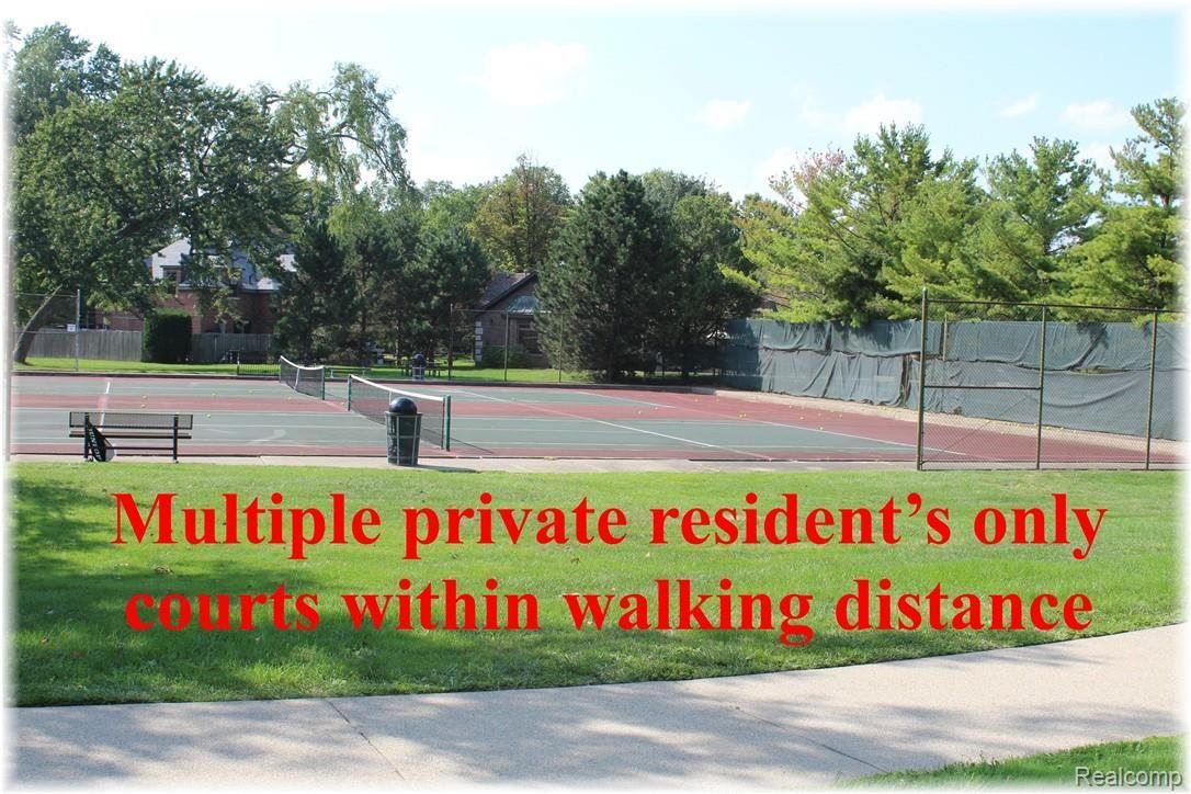 803 Pemberton Road Grosse Pointe, MI 48230 - Photo 52 of 55 tennis.jpg