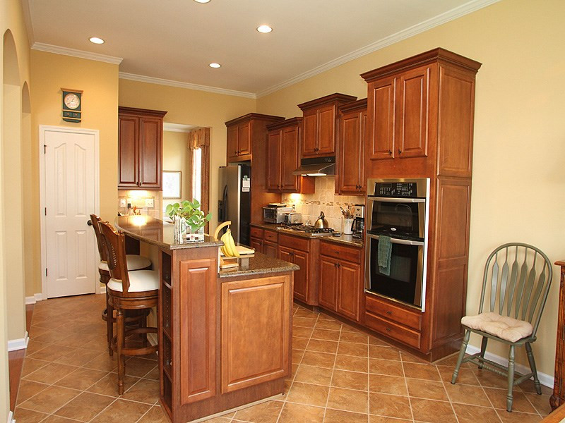 6122 Leesburg Lane Raleigh, NC 27617 - Photo 4 of 13 Photo 4