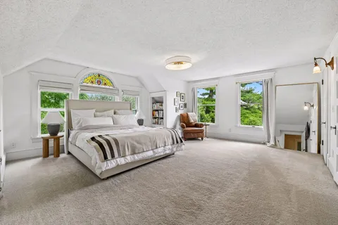 $925,000 | 5940 Galpin Lake Road, Shorewood, MN 55331