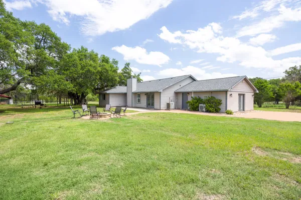 $3,500 | 801 John Knox Road, Fischer, TX 78623