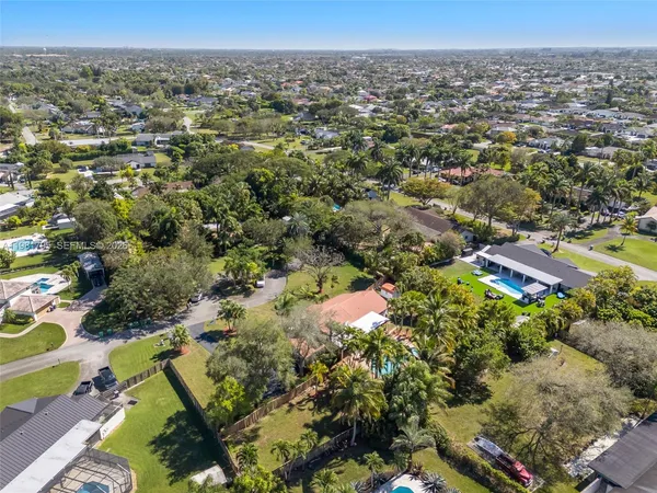 an aerial view of multiple house