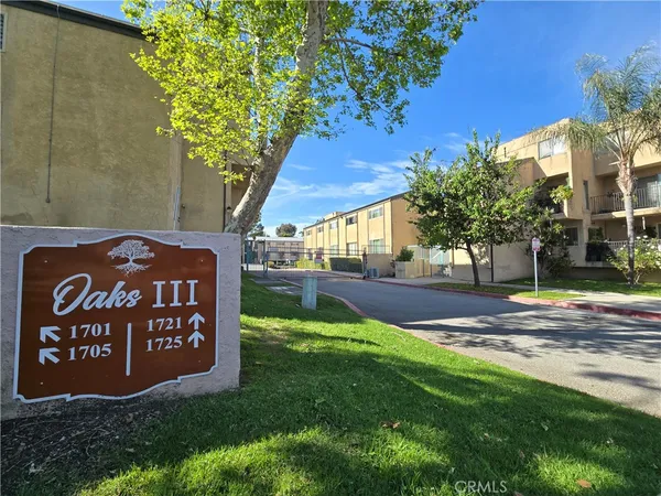 $2,400 | 1721 Neil Armstrong Street, Unit 202, Montebello, CA 90640