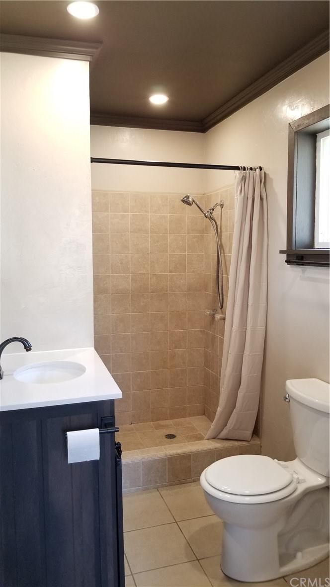 61750 Desert Air Road Joshua Tree, CA 92252 - Photo 14 of 28 a bedroom with a bed and a closet