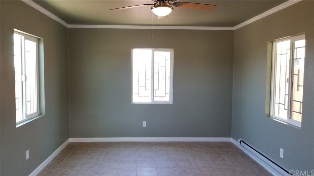 61750 Desert Air Road Joshua Tree, CA 92252 - Photo 25 of 28 a front view of a house