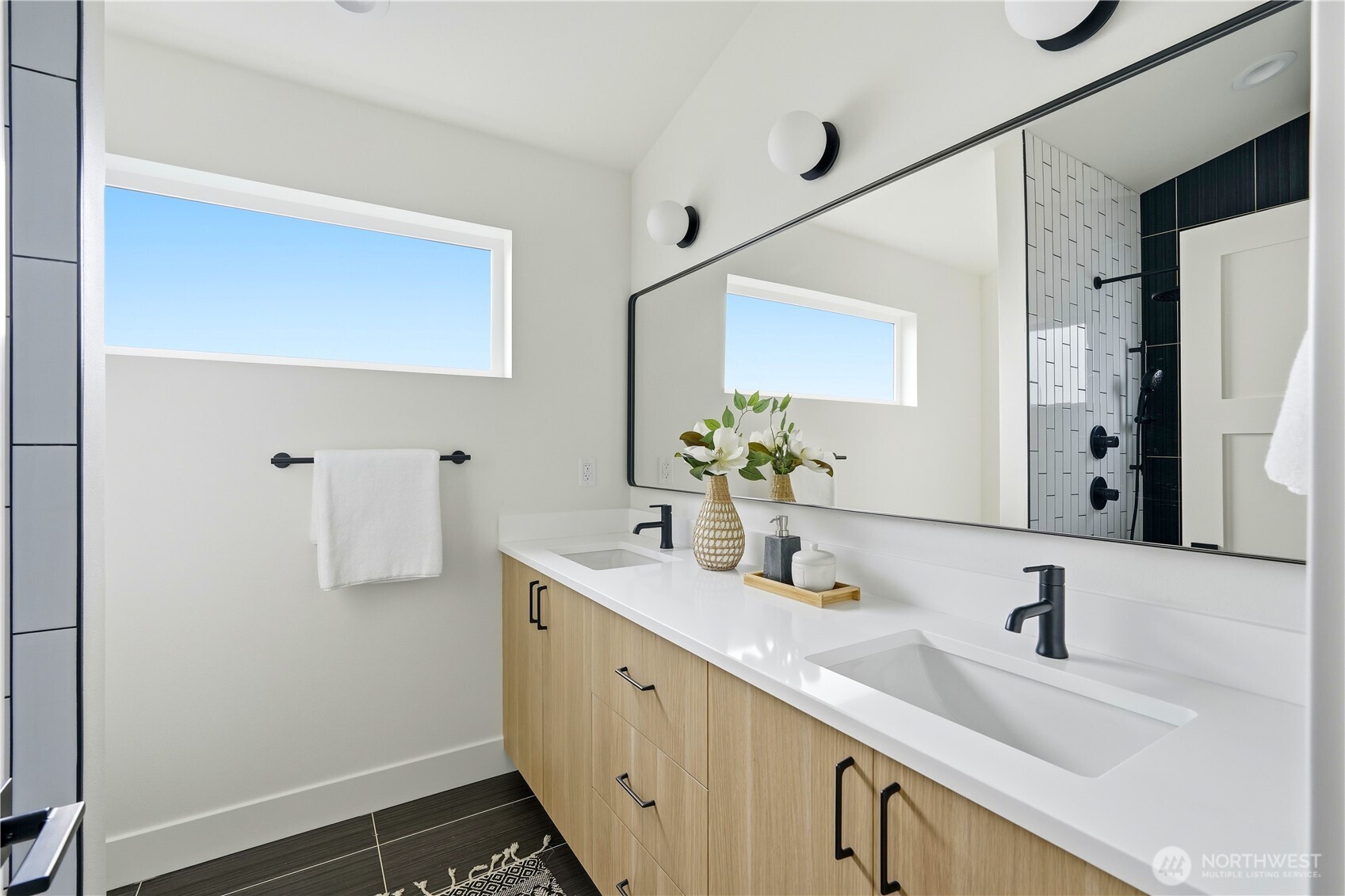 7552 39th Avenue Southwest Seattle, WA 98126 - Photo 15 of 23