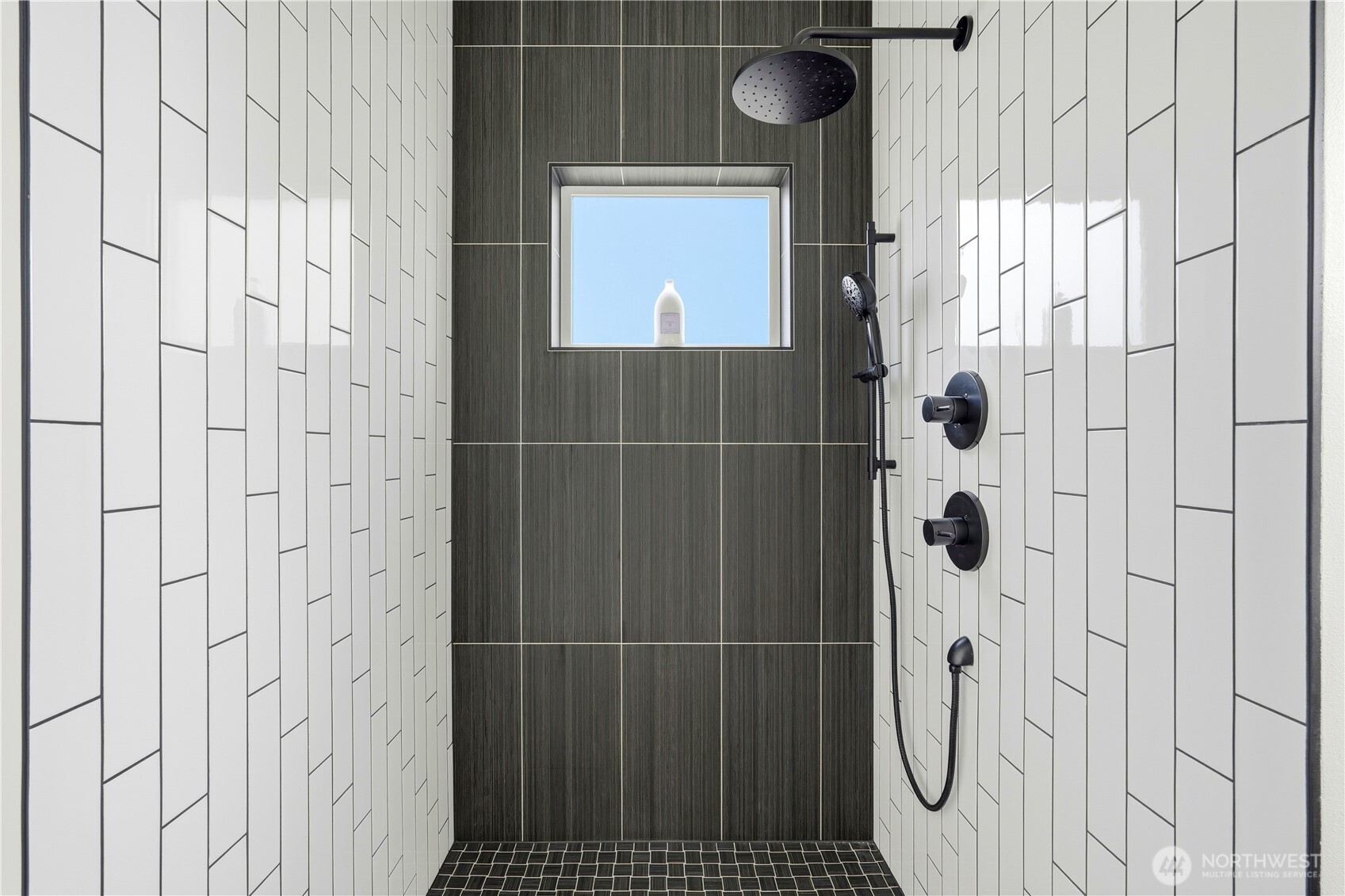 7552 39th Avenue Southwest Seattle, WA 98126 - Photo 16 of 23