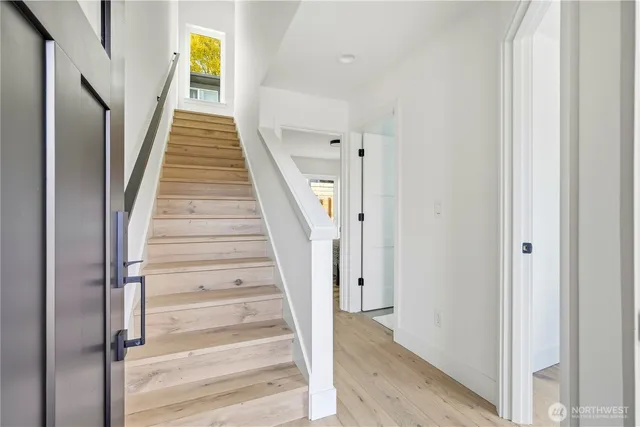 $714,000 | 7552 39th Avenue Southwest, Seattle, WA 98126