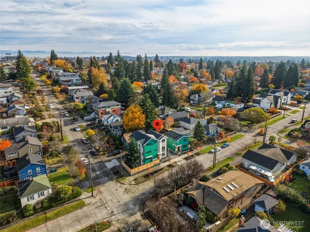 $714,000 | 7552 39th Avenue Southwest, Seattle, WA 98126