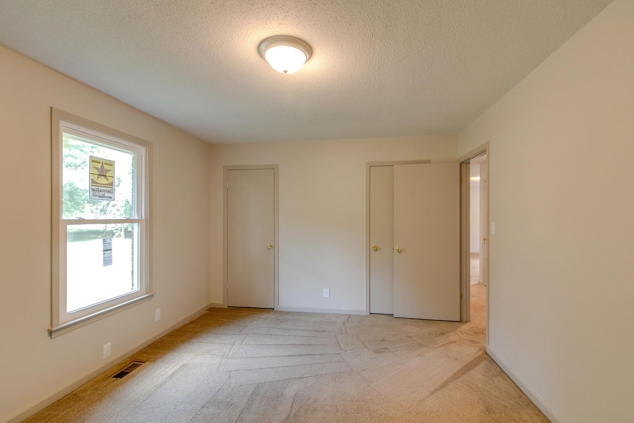 3392 Allen Road Clarksville, TN 37042 - Photo 15 of 27 Downstairs master has his/her closets.