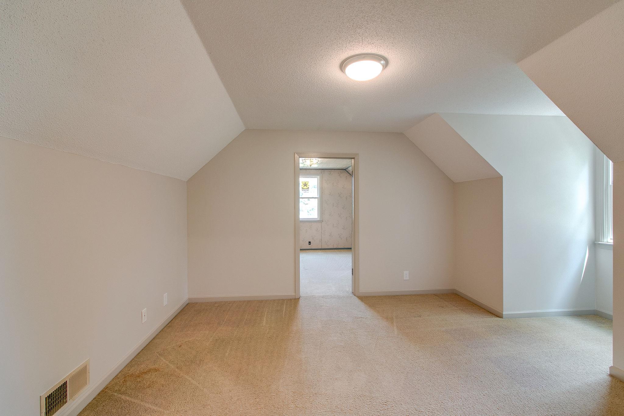 3392 Allen Road Clarksville, TN 37042 - Photo 21 of 27 One of two upstairs bedrooms.
