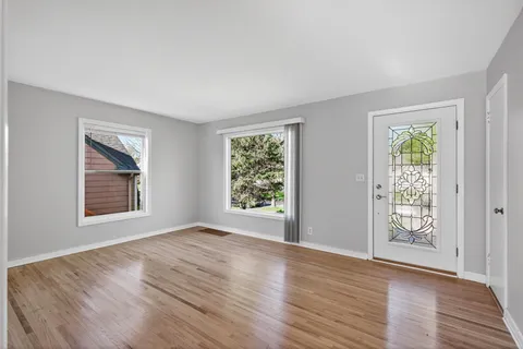 $325,000 | 2747 Jersey Avenue South, St. Louis Park, MN 55426