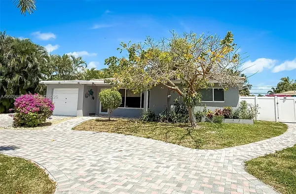 $3,800 | 321 Northeast 29th Street, Boca Raton, FL 33431