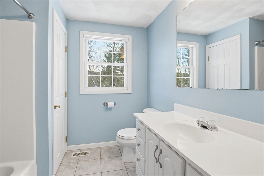 210 Gardner Road Hubbardston, MA 01452 - Photo 17 of 33