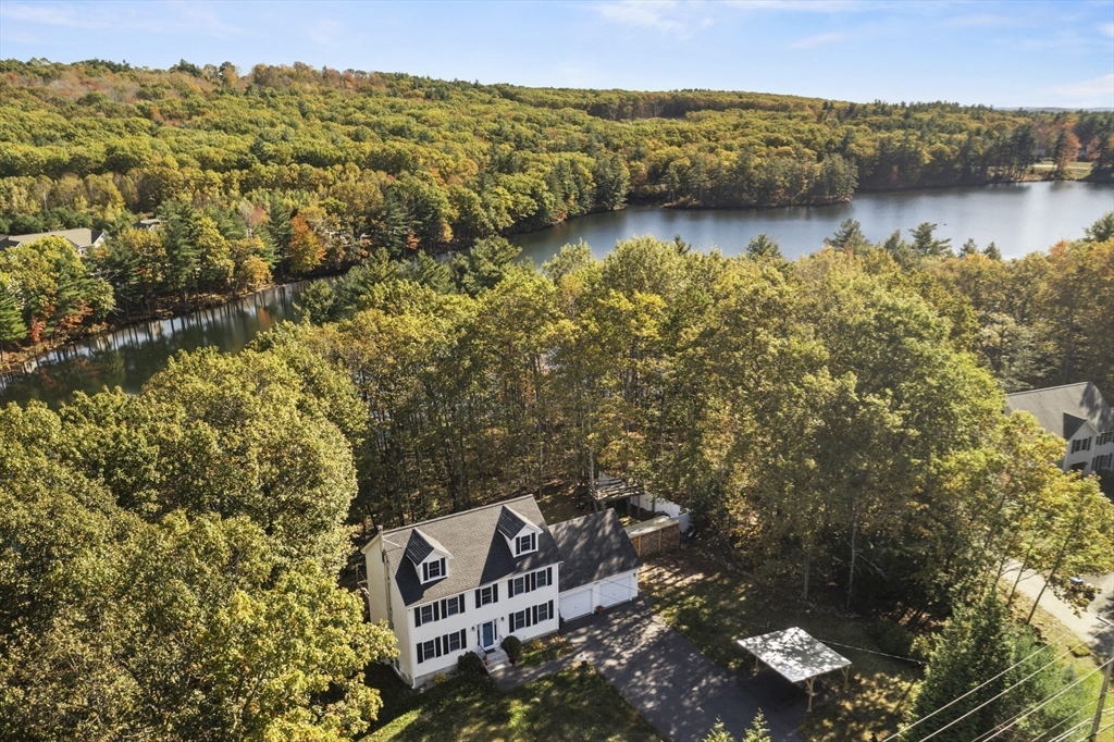 210 Gardner Road Hubbardston, MA 01452 - Photo 4 of 33