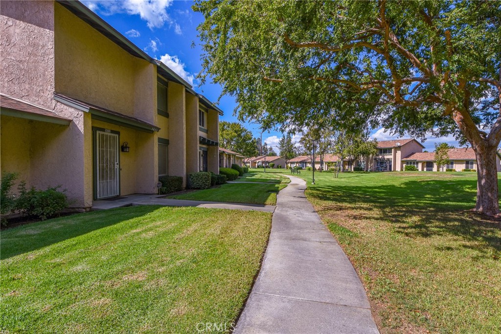 5033 Brooklawn Place Riverside, CA 92504 - Photo 18 of 18