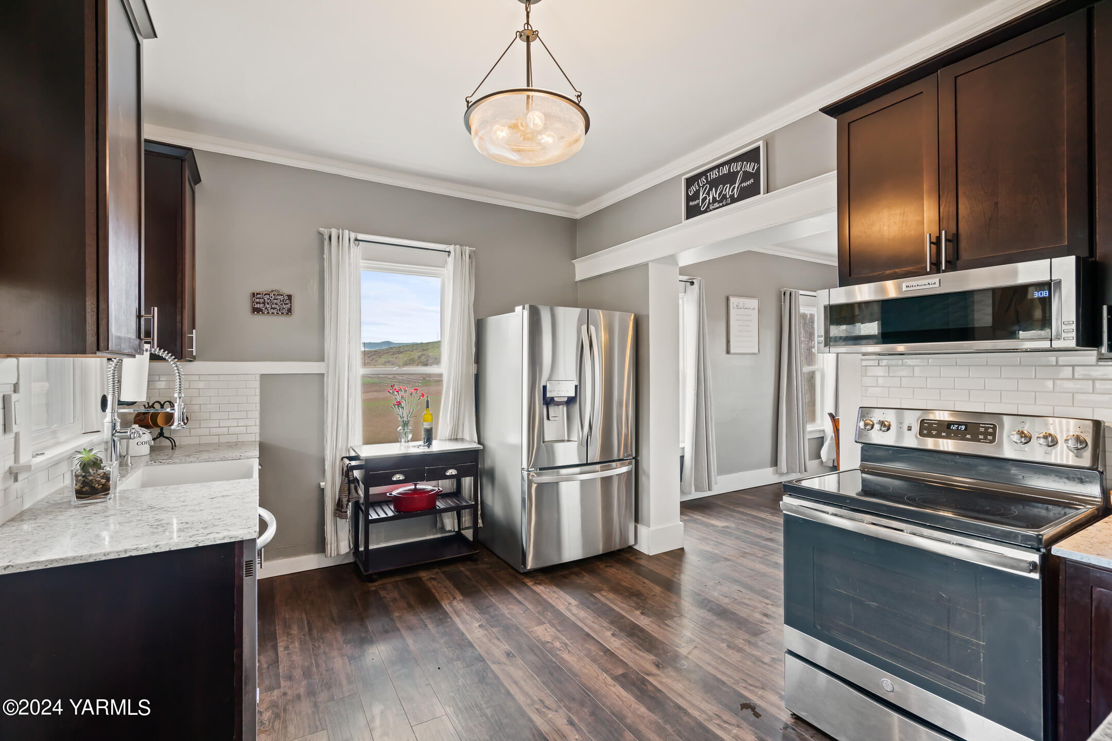 17970 Ahtanum Road Yakima, WA 98903 - Photo 10 of 27 a kitchen with stainless steel appliances granite countertop a refrigerator and a sink