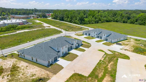 $240,990 | 5702 Montegudo Boulevard, Zachary, LA 70791