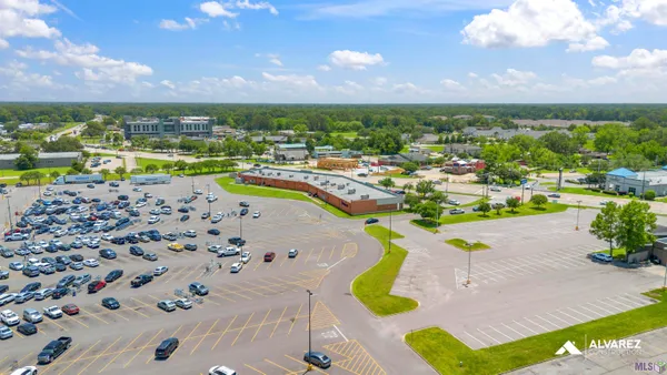 $240,990 | 5702 Montegudo Boulevard, Zachary, LA 70791