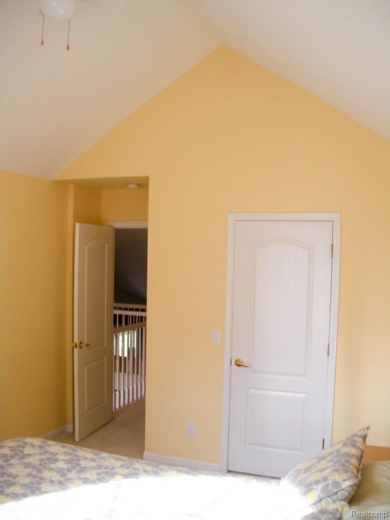 970 Trombley Road Grosse Pointe, MI 48230 - Photo 17 of 30 DSCN8984.jpg