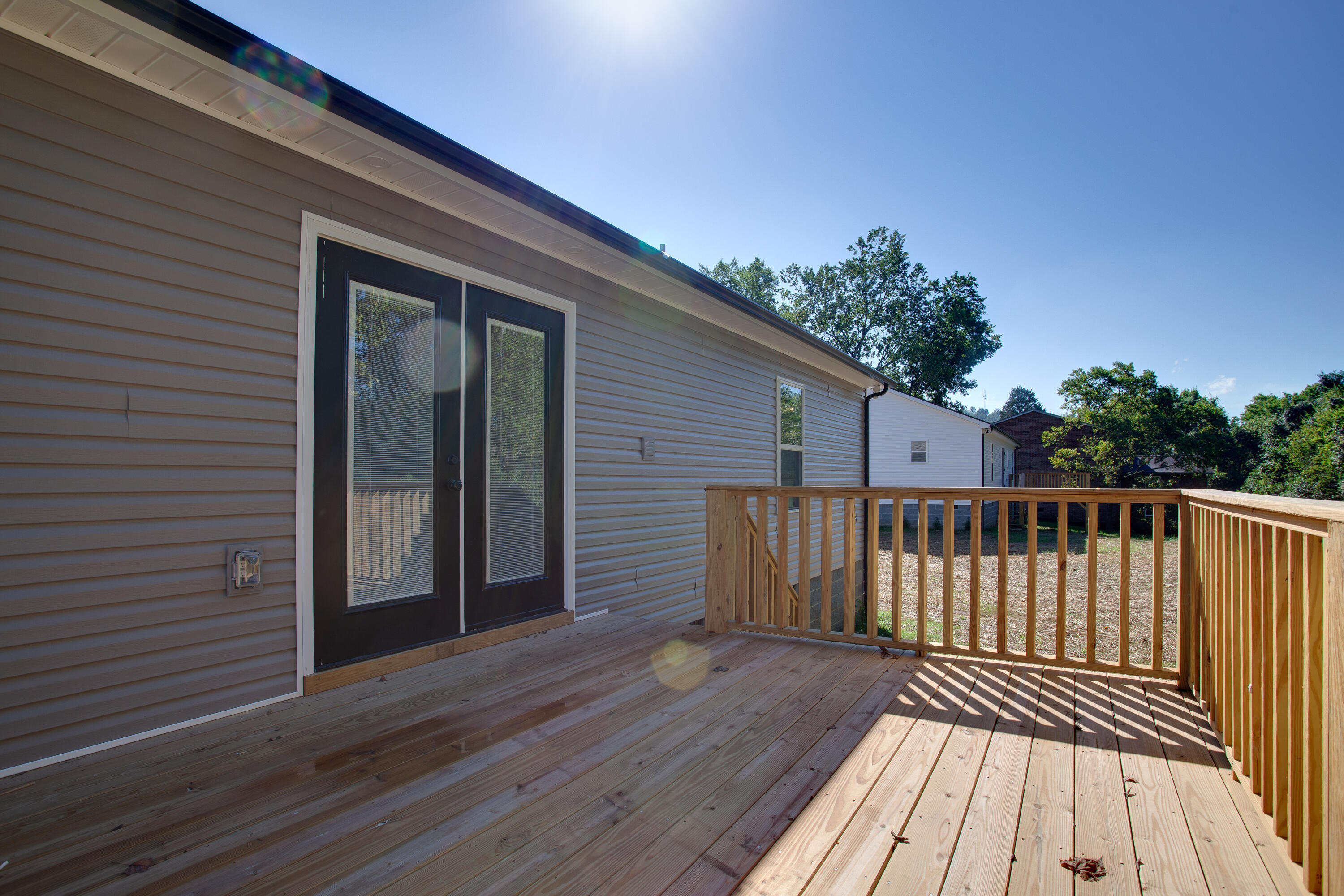 4301 Coster Road Knoxville, TN 37912 - Photo 21 of 25 023210909-1-4233CosterRdKnoxvilleTN-SMAL