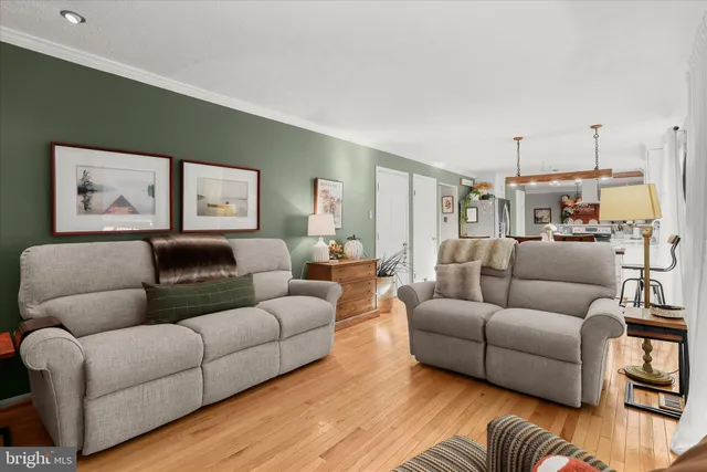 $800,000 | 10884 Beech Creek Drive, Columbia, MD 21044