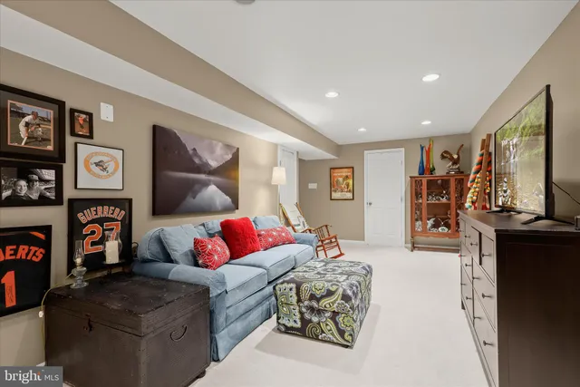 $800,000 | 10884 Beech Creek Drive, Columbia, MD 21044