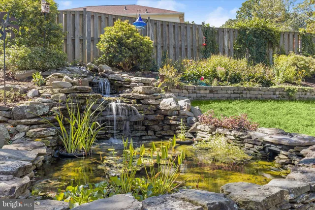 $800,000 | 10884 Beech Creek Drive, Columbia, MD 21044