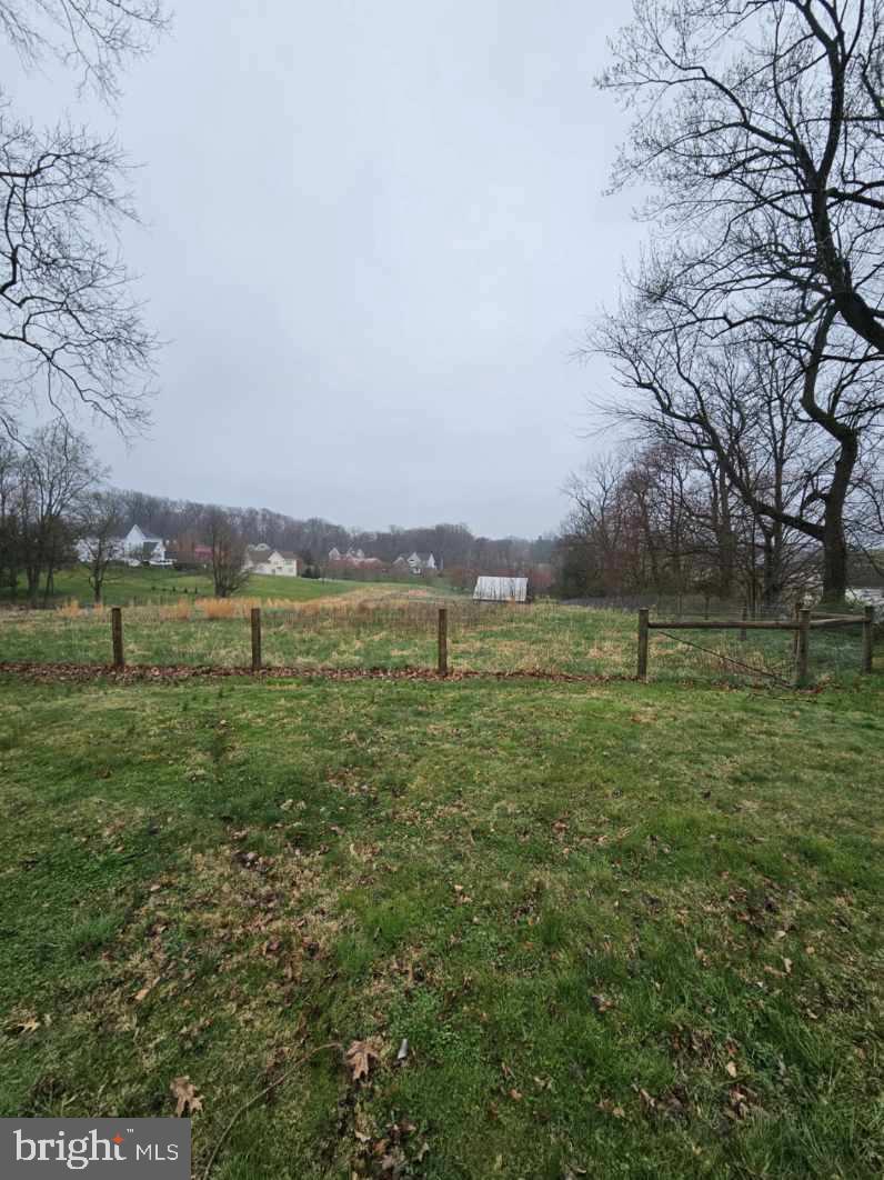 2004 Kings Row Road Oxford, PA 19363 - Photo 3 of 5