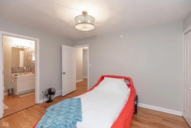 $325,000 | 1711 West 2nd Street, Seymour, IN 47274