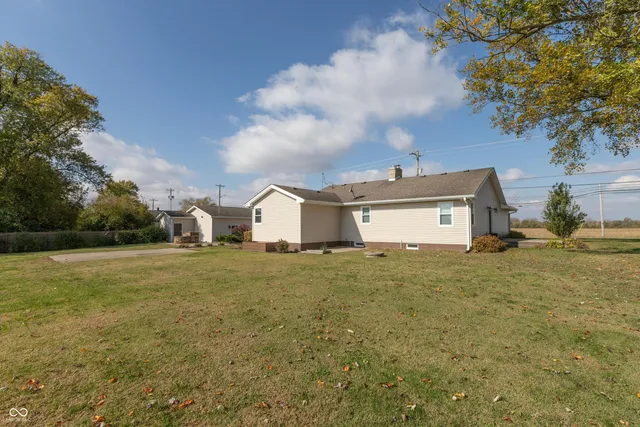 $325,000 | 1711 West 2nd Street, Seymour, IN 47274