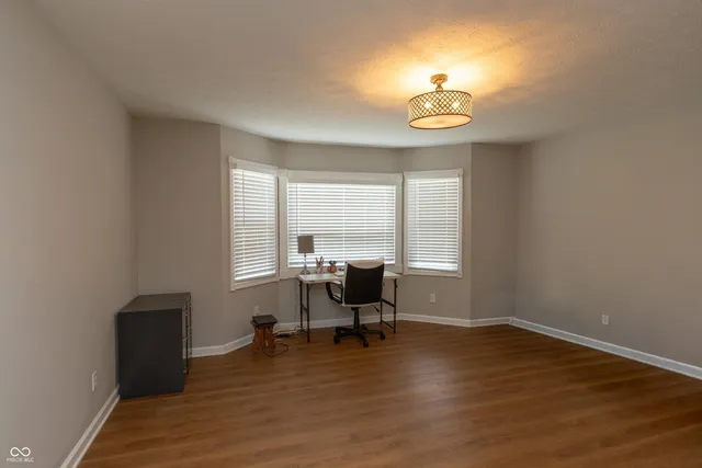 $325,000 | 1711 West 2nd Street, Seymour, IN 47274