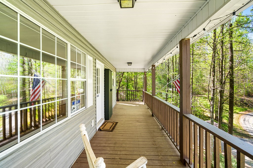 377 Ed Graves Road Murphy, NC 28906 - Photo 17 of 37