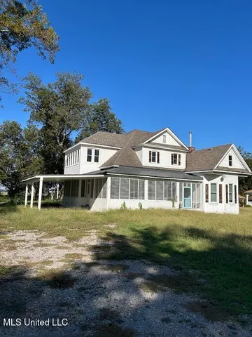 $225,000 | 2466 Oakhurst Stovall Road, Clarksdale, MS 38614