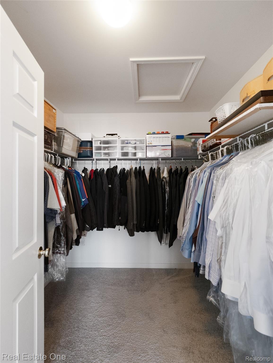 3597 Everett Drive Rochester, MI 48307 - Photo 34 of 57 Large Walk in Closet in Master Suite.jpg